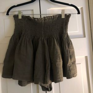 Army green Koch Erica shorts!!!